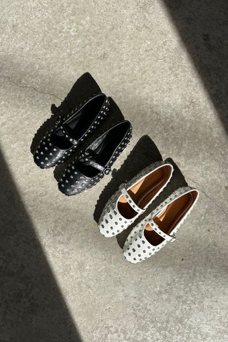 Biafall Mary Jane Shoes | White