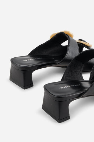 Nora Leather Sandal | Black