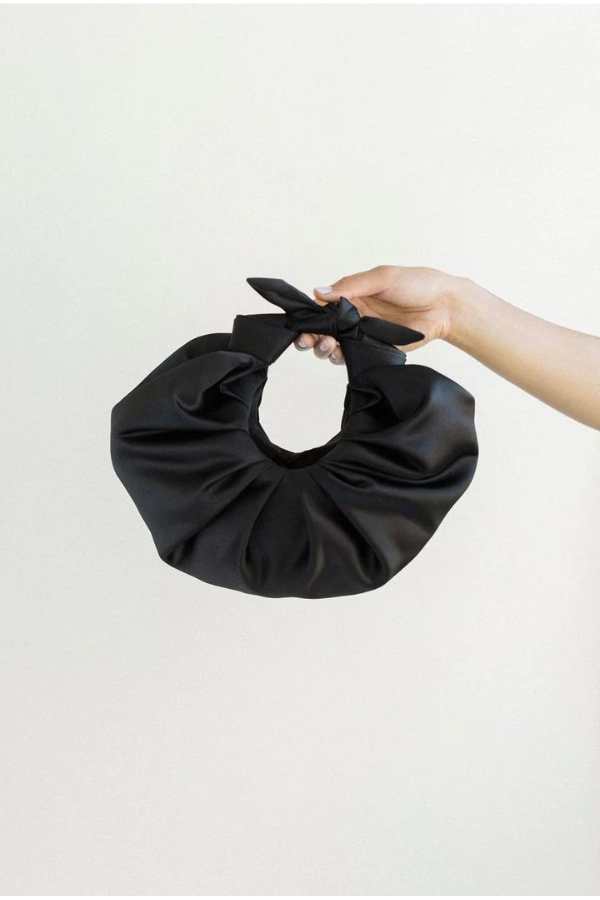 KIKU CROISSANT BAG / SMOKE SILVER [20%OFF]