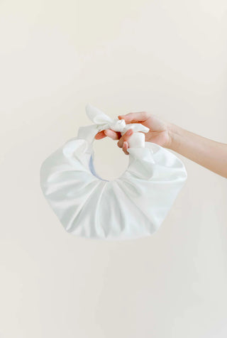 Kiku Croissant Purse | Bridal White