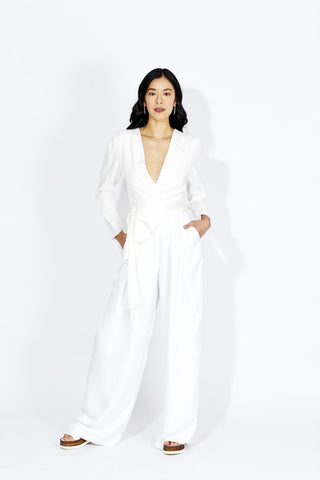 For the chic courthouse bride, Vanessa Cocchiaro has designed the perfect blouse for all wedding events. Pair it with a statement heel, and our Breakaway Pant and you have a complete look.