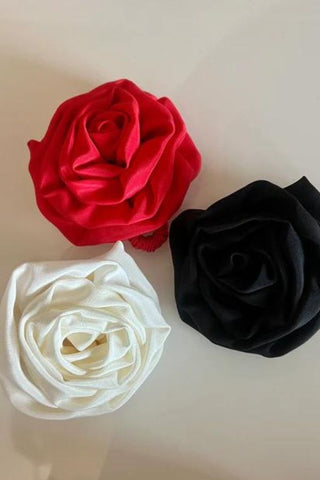 Libra Rosette Scrunchie | White