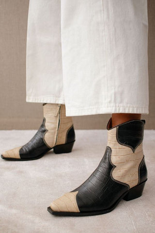 Buffalo Leather Ankle Boots | Black and White