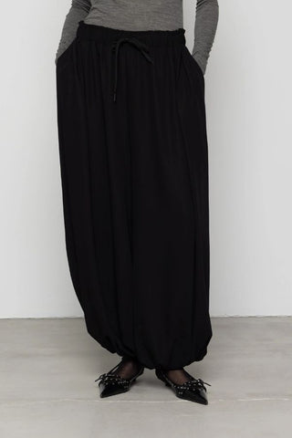 Pleated Oversized Balloon Trousers