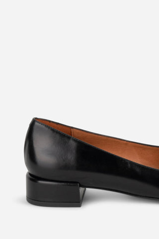 Mister Leather Flat | Black