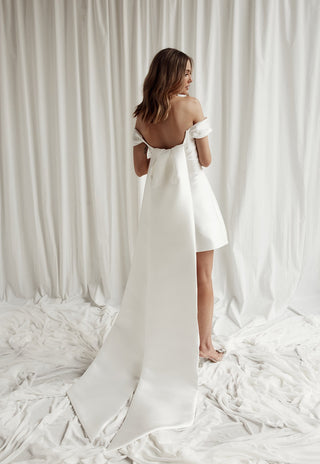 Ingrid Olic Bridal Gown Wedding Dress