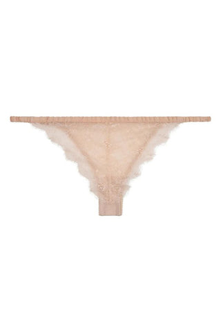 Charlotte Brief | Sand