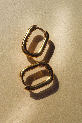 Chain Link Huggies | Gold