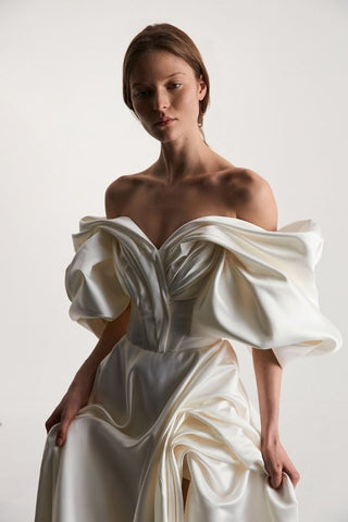 Volume Sculptured Dress | Monetre