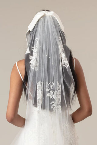Condensa Embroidered Bow Veil | Ofrenda