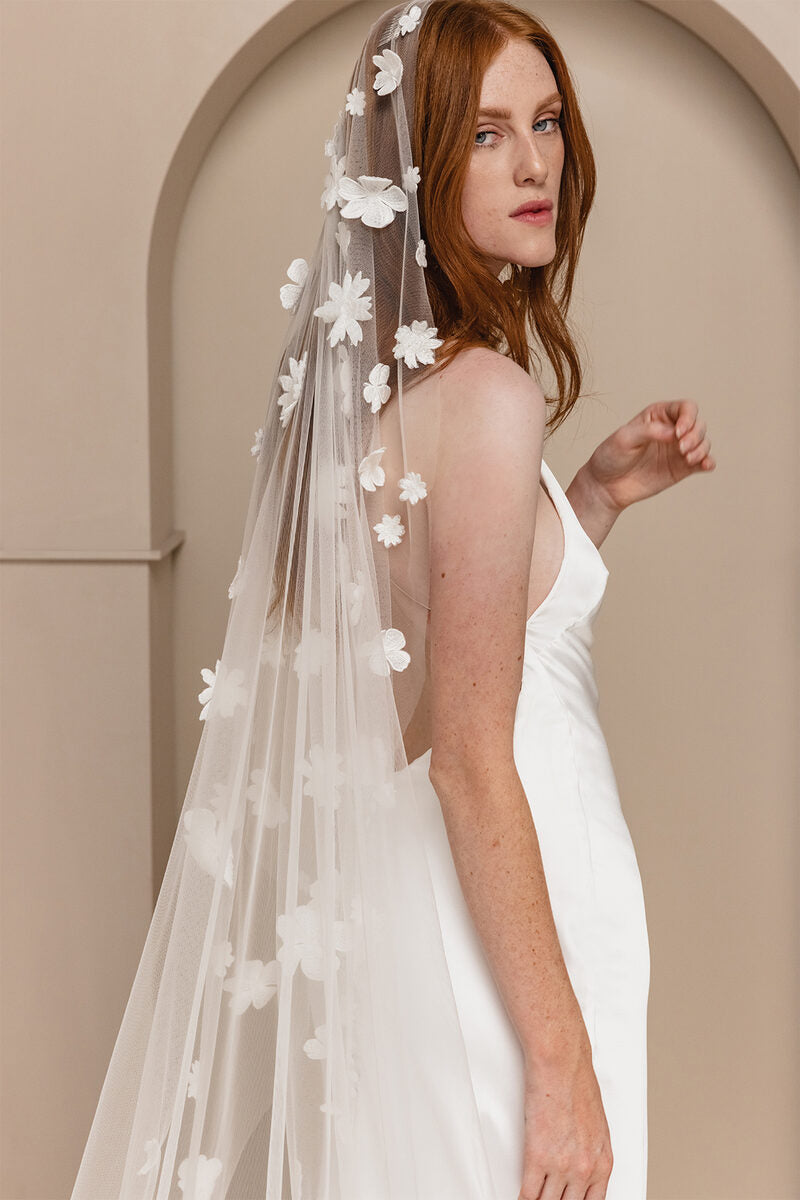 Off white veil hotsell