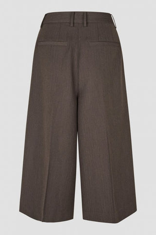 Riese Shorts