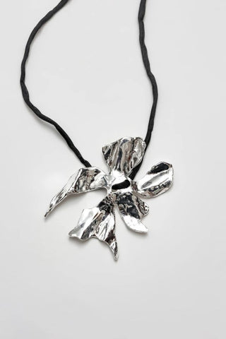 Flower Cord Necklace | Black