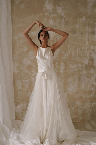A La Robe Wedding Dress Bridal Gown
