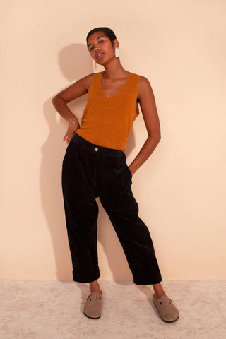 BECKETT CORDUROY TROUSERS | NAVY