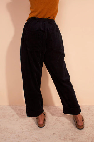 BECKETT CORDUROY TROUSERS | NAVY