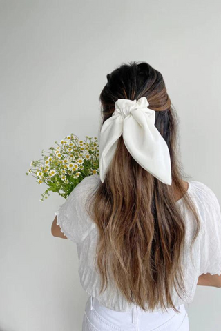 Petal Bow | Ivory