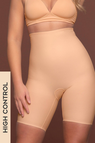 The Sculpting High Waist Short has a high control shaping effect that sculpts your body in a comfortable way. Available in both beige and black, designed by ByeBra.