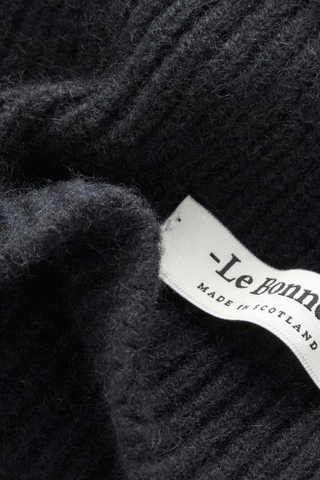 This scarf will complete your every day look.
