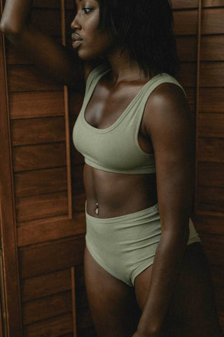 Meet the Mayes Bra. This bra is the ultimate in comfort and style without any fuss. Soft scoop front and back along with a low under arm allow freedom in movement. The double layer front offers extra coverage and support without adding any restrictions. Celebrate your natural shape by simply pulling over the Mayes Bra and taking on your day. Designed by Mary Young. 