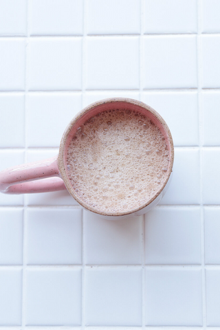 Bringing fresh shapes, cheerful details, and a vibrant wave of colour to any space, Nightshift Ceramic's mission is to make life a little brighter with fun ceramic housewares you can use everyday. The new everyday Colourblock Mug is finished in a clear glaze outside with a pop of colour inside. Available in both Rose and White! 